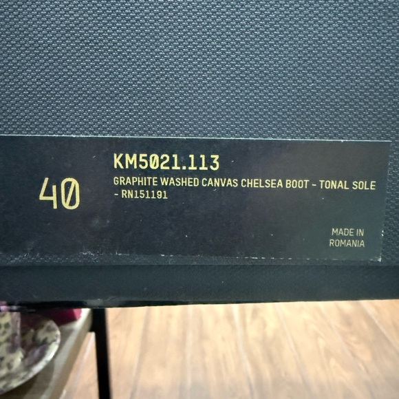 Season 6 Black and Tan Bag - Picture 4 of 12